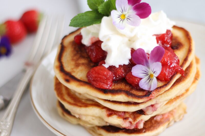 Aardbeien-yoghurt pancakes